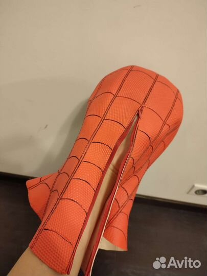 Маска человека паука