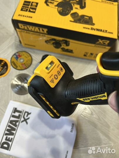 Мини Ушм Dewalt DCS438