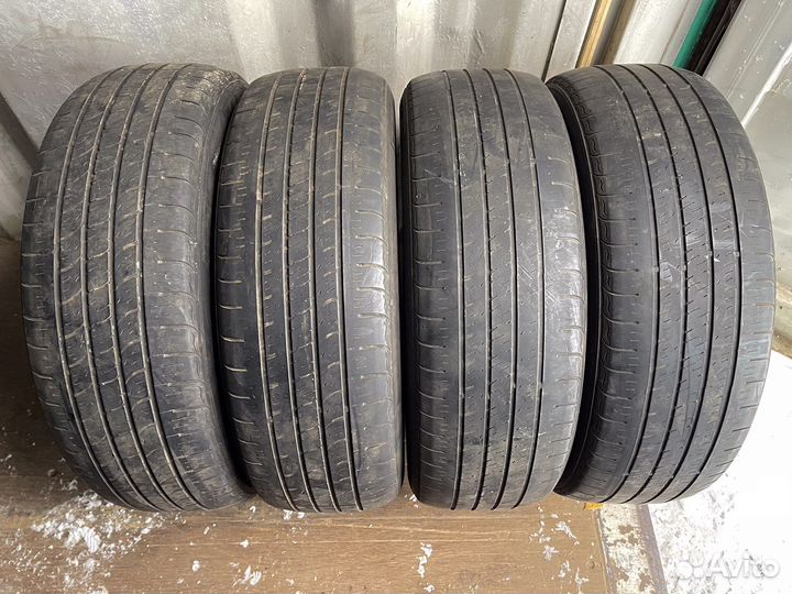 Kumho Sense KR26 225/65 R17