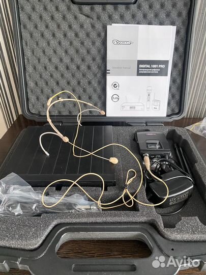 Головной микрофон