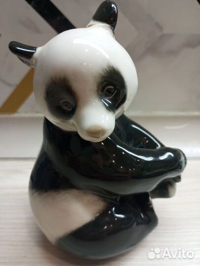 Фарфоровые статуэтки СССР лфз(осталась панда)