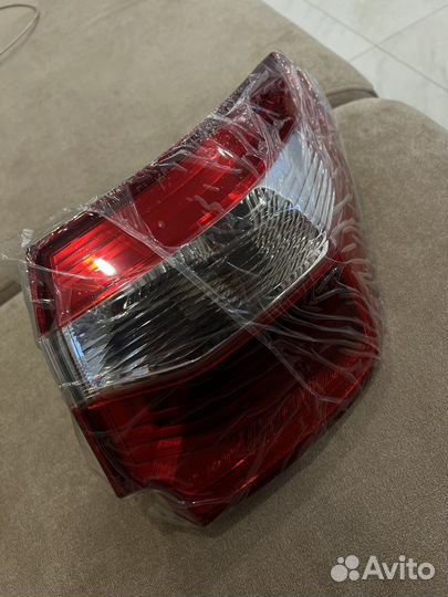 Фонарь задний правый kia rio 3 хэтчбек