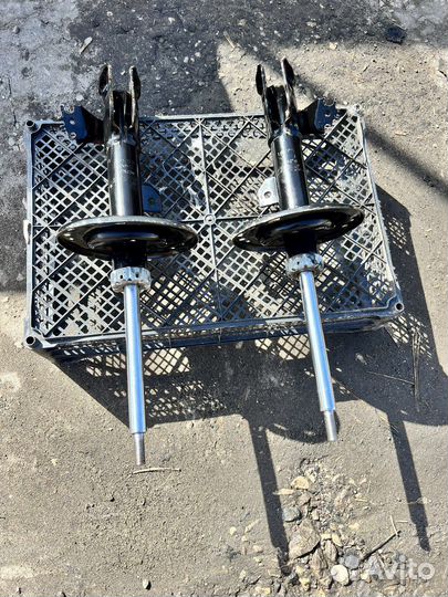 Продам стойки