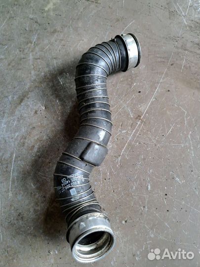 Патрубок интеркулера на Mercedes W203