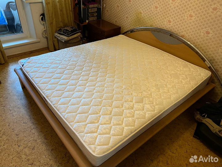 Продается кровать