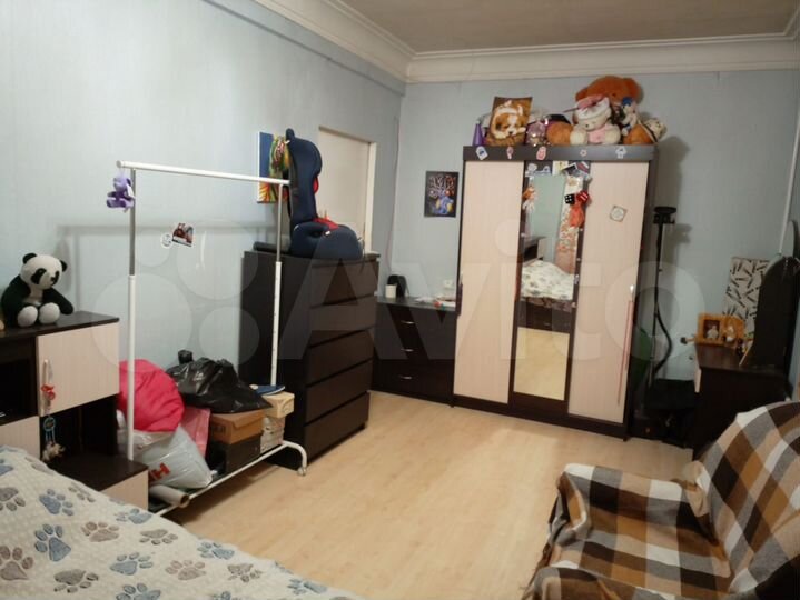 Комната 32,7 м² в 3-к., 1/3 эт.