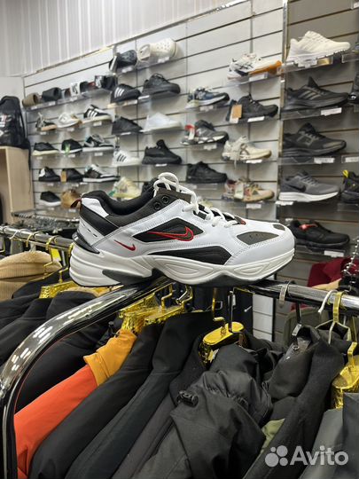 Кроссовки nike air monarch