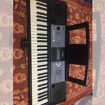 Yamaha PSR E233