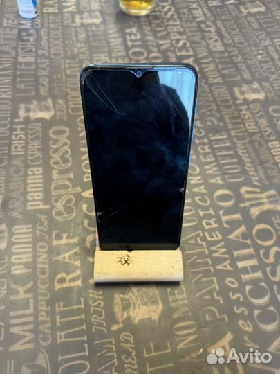 Подставка для телефона из дерева