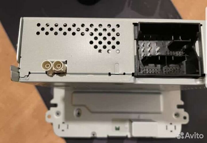 Магнитола LG L56VW2