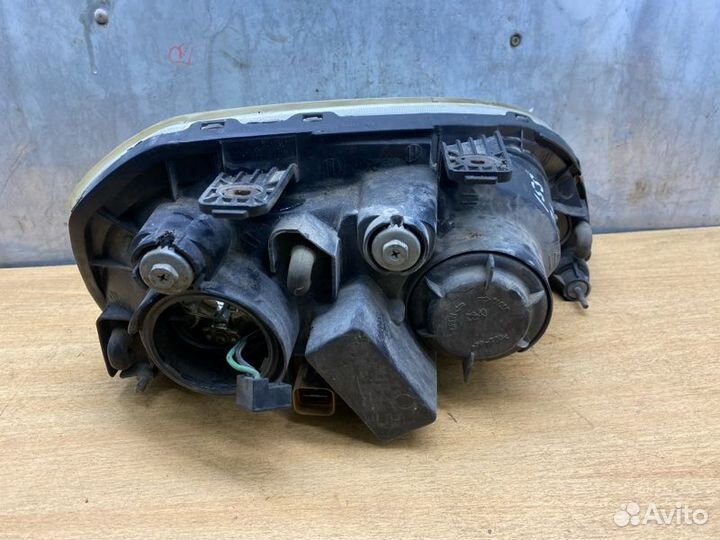 Фара передняя левая Chevrolet Lacetti J200 F16D3