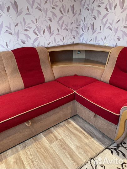 Диван угловой