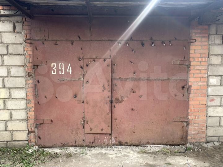 Гараж, > 30 м²