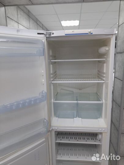 Холодильник Indesit Б/ М