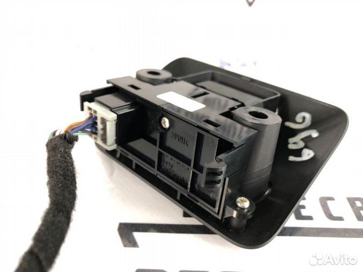 Ручка стояночного тормоза Volvo S60 S80 XC70