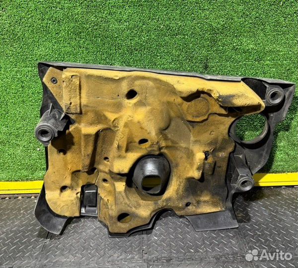 Декоративная крышка двигателя Nissan Qashqai 1.5