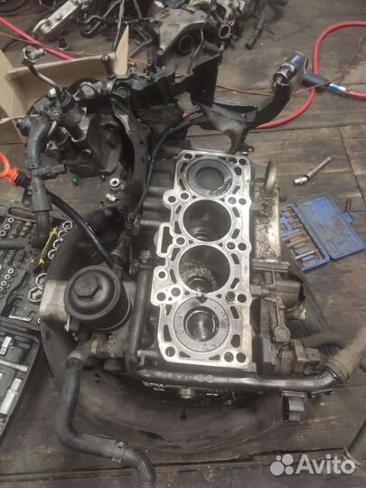 Двигатель Skoda Superb clja