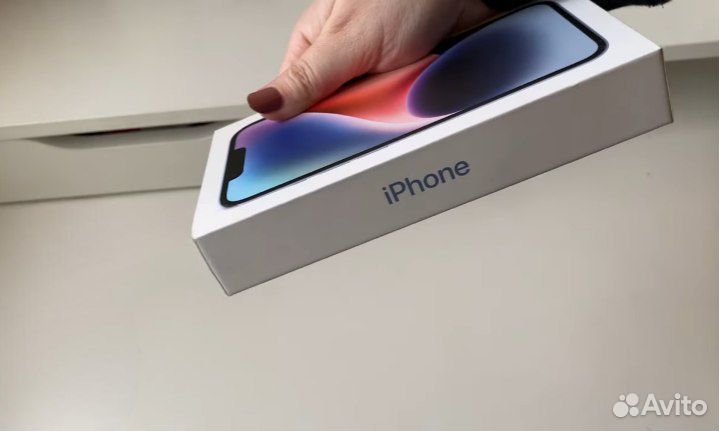 iPhone 14, 256 ГБ