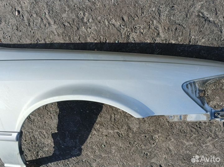 Крыло переднее правое Камри грация