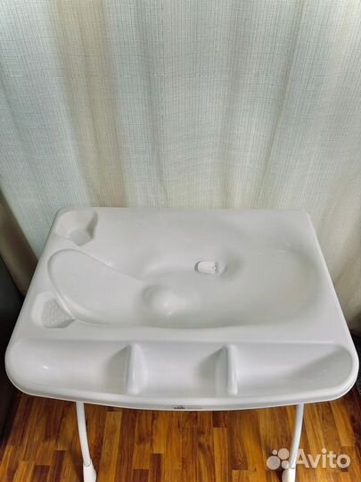 Пеленальный столик с ванночкой cam