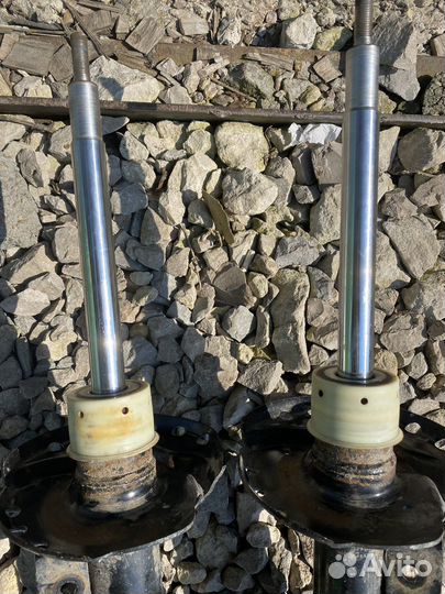 Стойки передние Land Rover