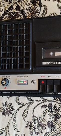 Кассетный магнитофон Электроника 302