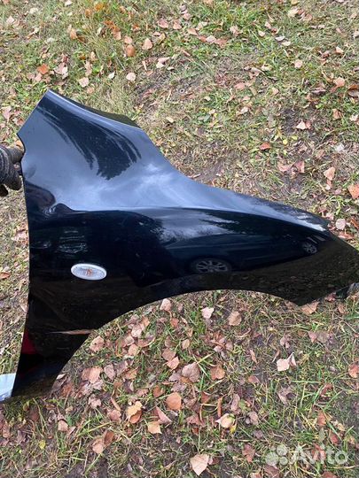 Крыло от мазда 3 BL
