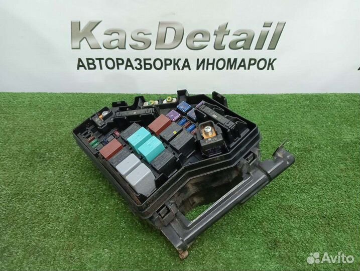 Блок предохранителей Honda Civic 4d 1.8 АКПП