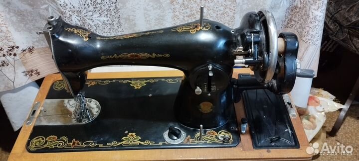 Швейная машина Подольск ручная