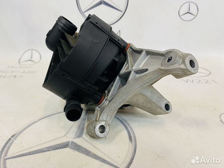 Насос продувки катализаторов Mercedes W204