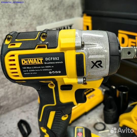 Гайковёрт ударный аккумуляторный DeWalt 380 Нм