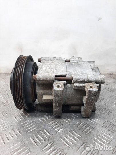 Компрессор кондиционера Hyundai Terracan 2.9 J3