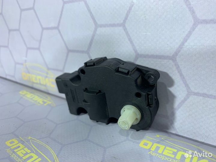 Сервопривод заслонки печки Mercedes S-Class W221