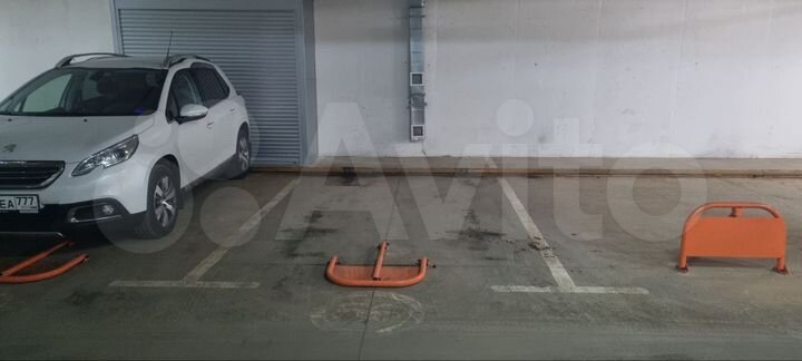 Машиноместо, 14 м²