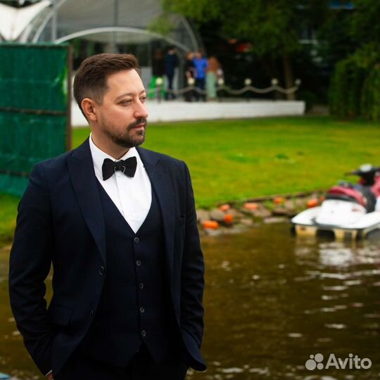 Ведущий на свадьбу