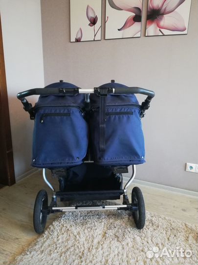 Коляску для двойни Bumbleride Indie Twin