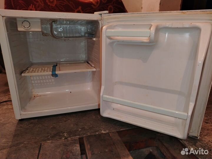 Холодильник однокамерный Daewoo FR-051A белый