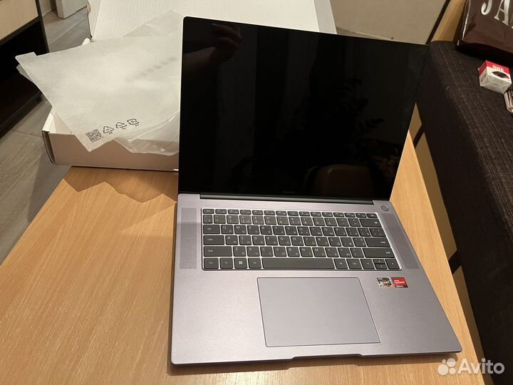 Новый huawei MateBook 16
