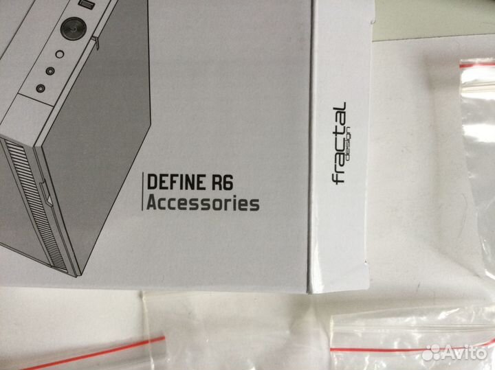 Крепежи к корпусу fractal define r6