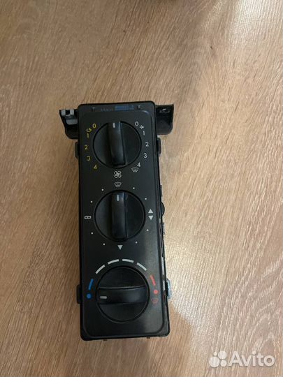 Блок управления печкой Mercedes 52404153