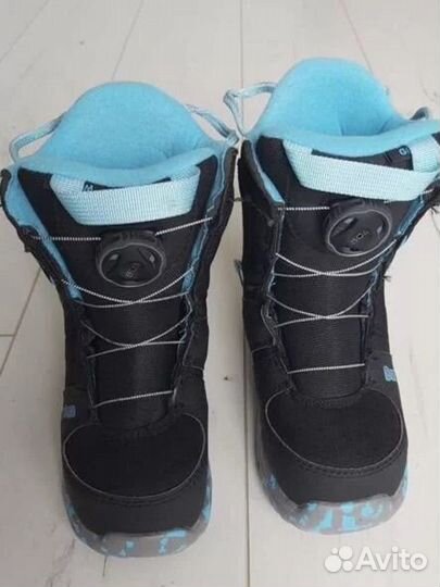 Комплект сноуборд и ботинки