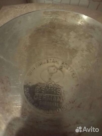 Продам«сковорода нержавеющая 25.5х19х5. дно тонкое