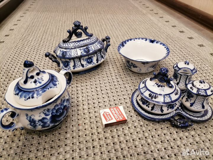 Посуда гжель