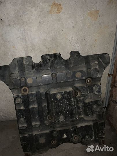 Защита двигателя toyota land cruiser 200