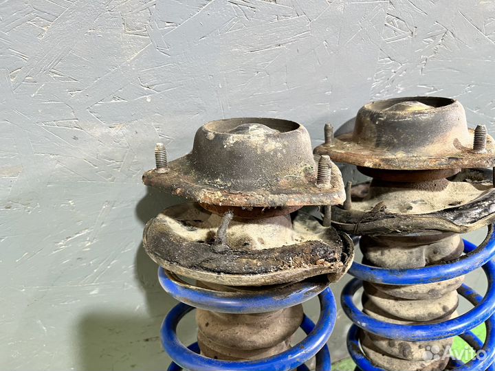 Стойки передние Hyndai Accent 2