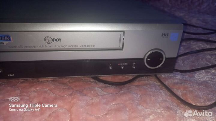 Видеомагнитофон LG