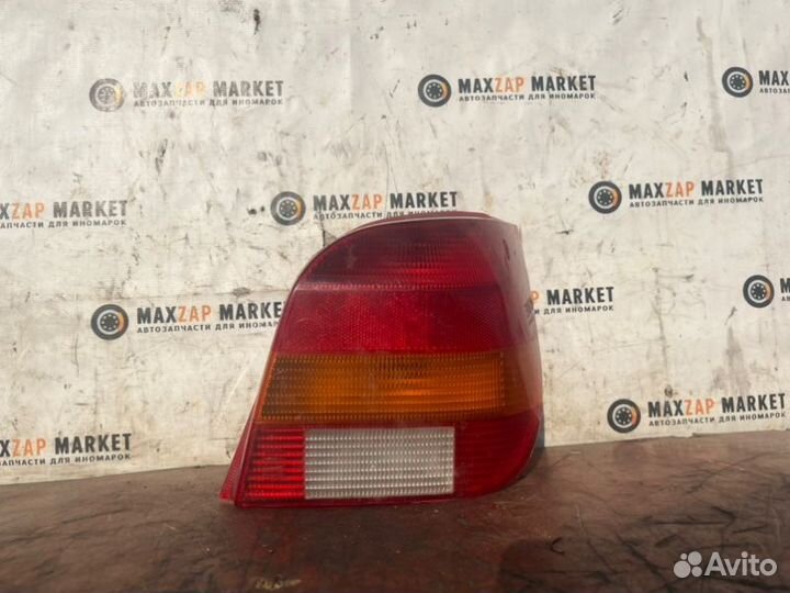 Фонарь задний правый Ford Fiesta 1989-1996