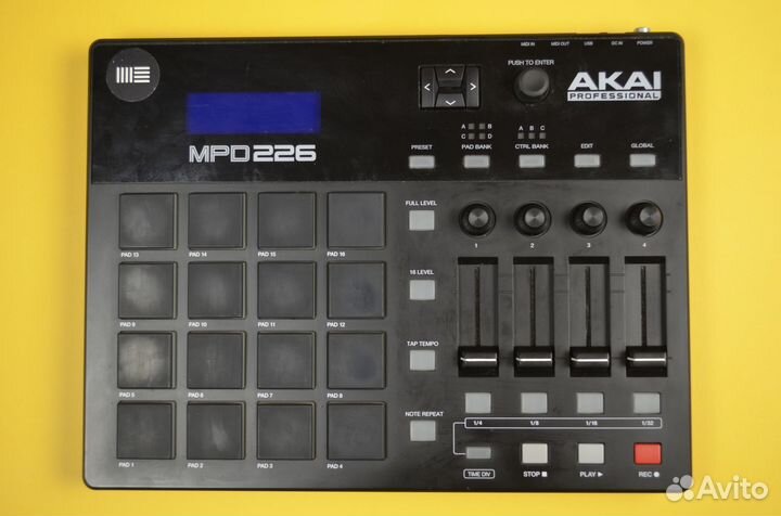 Midi-контроллер Akai MPD226