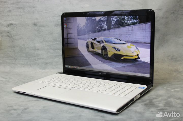 Ноутбук Sony Vaio на i5/17,3