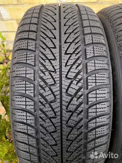 Goodyear UltraGrip 8 Performance 215/45 R17
